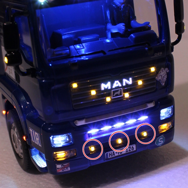 Cabine De Camion Siku Control 1:32 - MAN Noire Avec Becquet & Pare-Soleil - Occasion